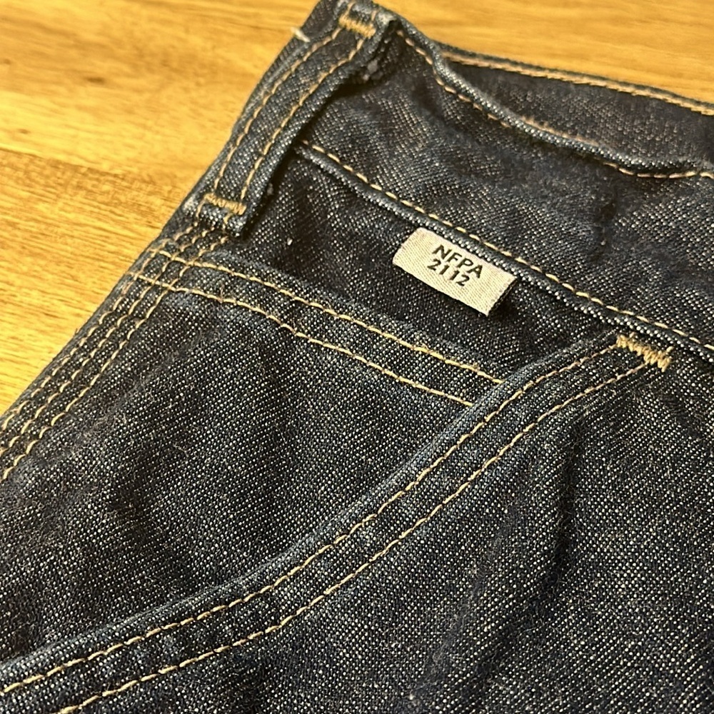 CARHARTT flame resistant jeans - Picture 5 of 8